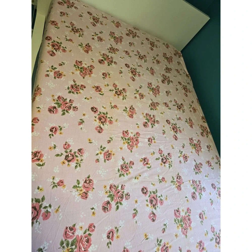 1970s Cannon Monticello American Beauty Rose Full Size Sheet Set pillow case USA